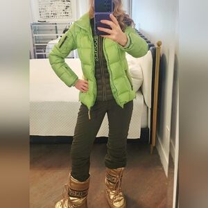 Bogner Womens Light Green Olive Accents US 6 Puffer Ski Jacket Matching Pants
